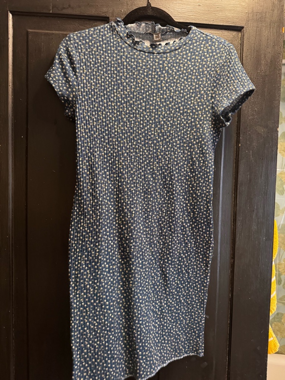 Blu Knit Short-Sleeve Ribbed body con Dress
